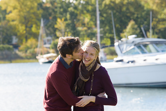 Mamaroneck Engagement Session at Harbor Island Park by Connecticut Wedding and Engagement Session Photograper John Munno