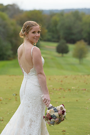 Bride with sola faux flowers The Traditions Golf Course Wallingford, Connecticut