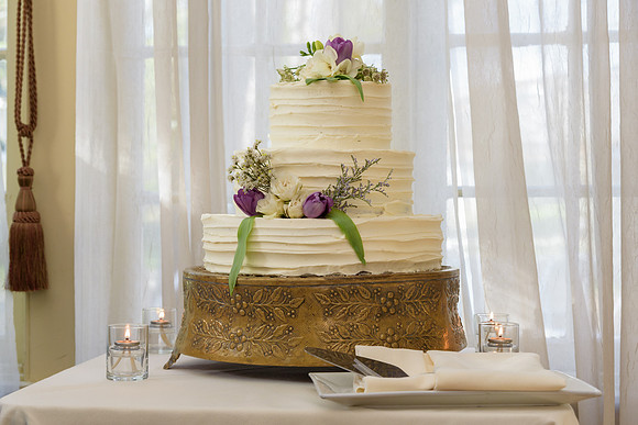 Wedding Cake at the Bee and Thistle Wedding Reception in Old Lyme Connecticut