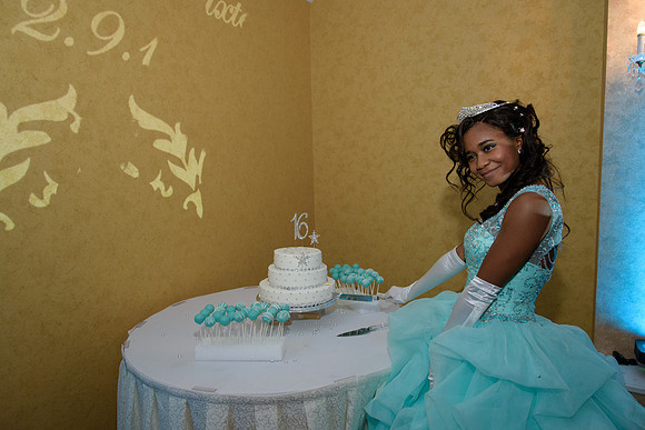 Sweet 16 Party Photos at Villa Bianca in Seymour CT by Connecticut Wedding and Event Photographer John Munno Weddings