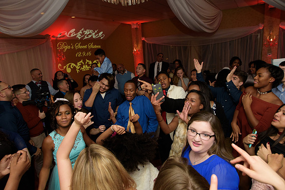 Sweet 16 Party Photos at Villa Bianca in Seymour CT by Connecticut Wedding and Event Photographer John Munno Weddings