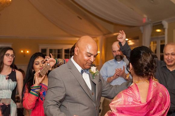 Lavnder and Old Lace wedding ceremony and reception in Mesa Arizona destination wedding