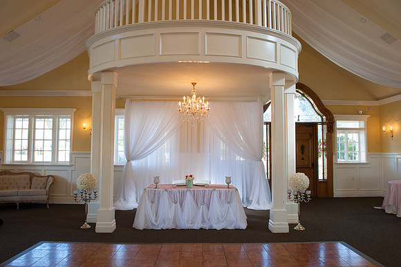 Lavnder and Old Lace wedding ceremony and reception in Mesa Arizona destination wedding