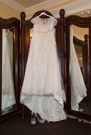 Lavnder and Old Lace wedding ceremony and reception in Mesa Arizona destination wedding