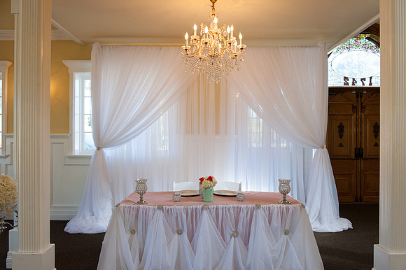 Lavnder and Old Lace wedding ceremony and reception in Mesa Arizona destination wedding